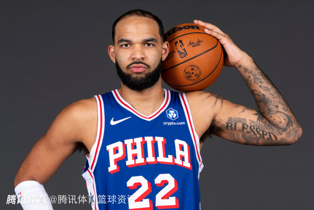 76人官方：新秀约翰尼-布鲁姆右膝半月板撕裂 具体康复时间待定