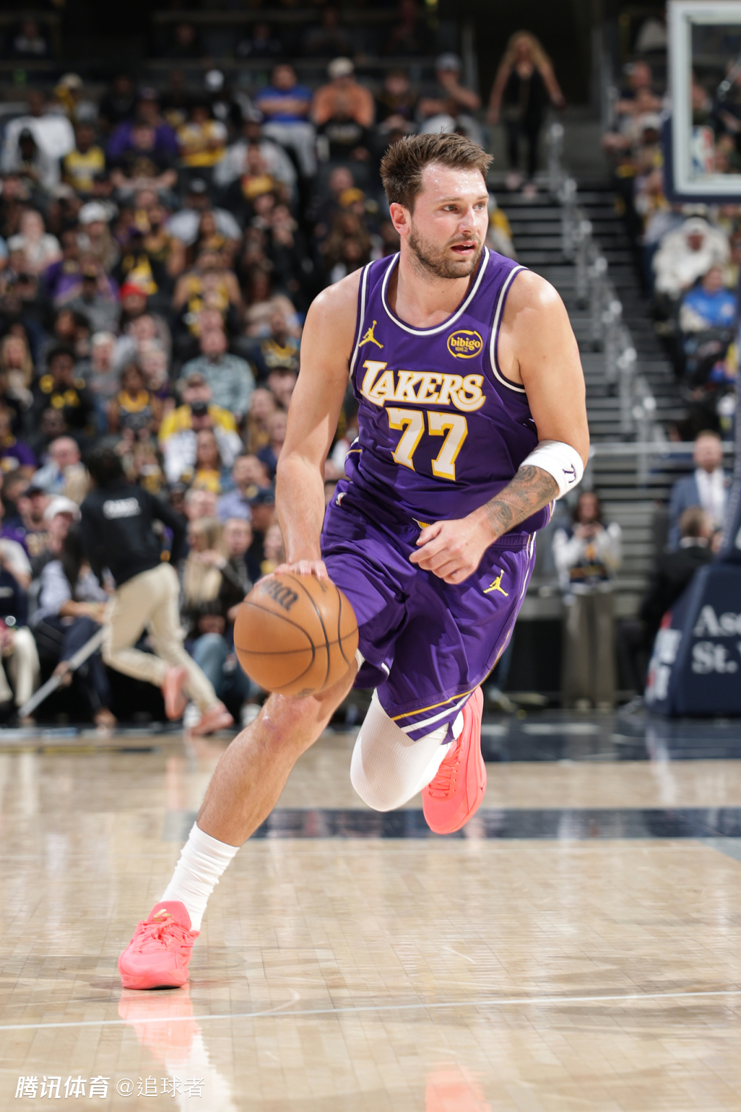 比肩乔丹！东契奇六连客场均40+创纪录 连续超神全力争夺MVP