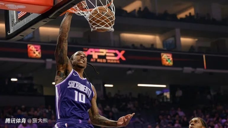 数据帝：34+1+0+0+0！一人成历史第三人 哈登一项NBA纪录被打破