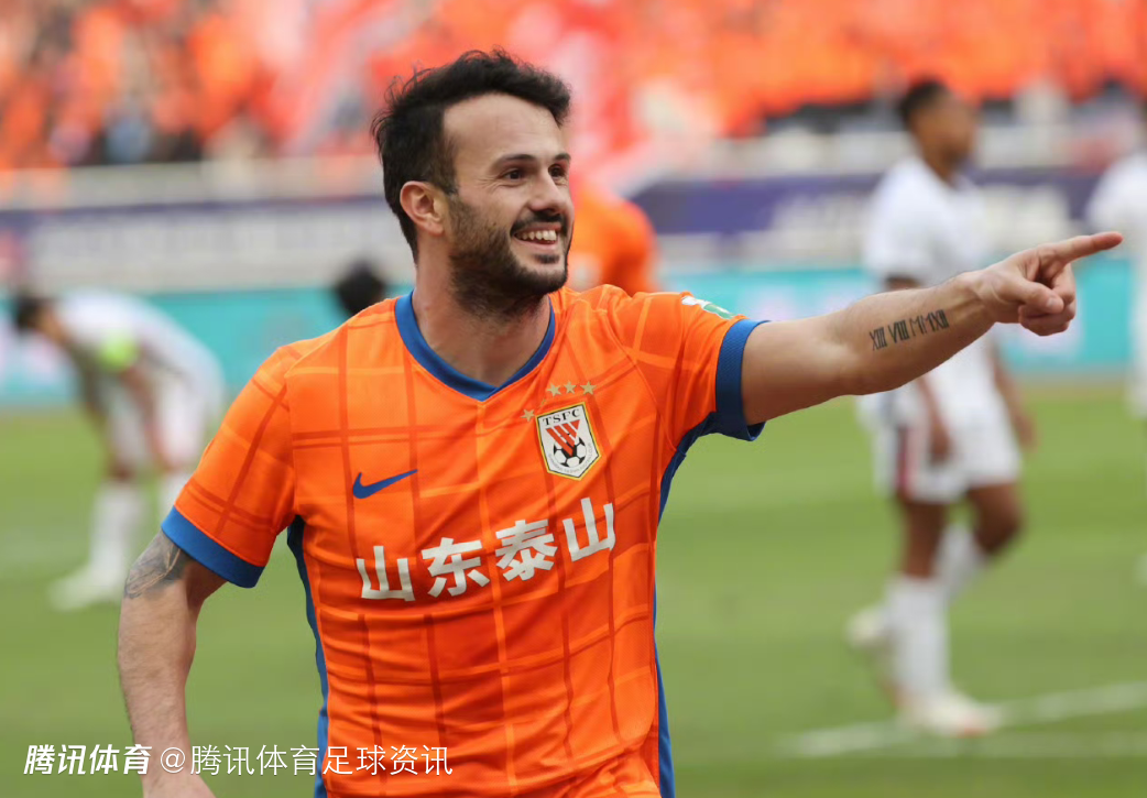 上赛季中超MVP！官方：山东泰山正式与外援瓦科完成续约