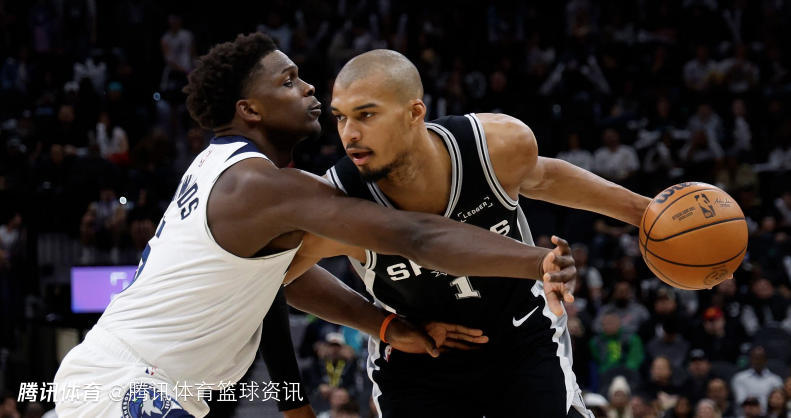 华子：真希望所有人靠边让我和文班单挑 虽然他很高但我有信心取胜