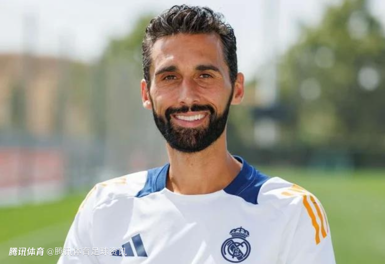 三连胜+击败曼城稳固帅位！TA：阿韦洛亚获皇马高层力挺 相信球队能夺冠