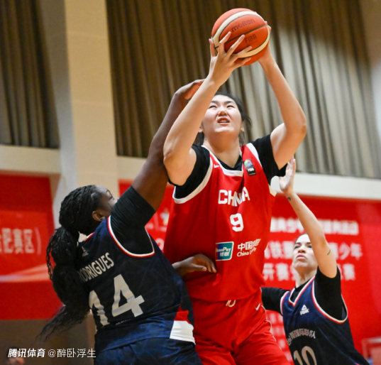 教学热身赛：中国女篮85-79险胜国际联队 未公开比赛细节