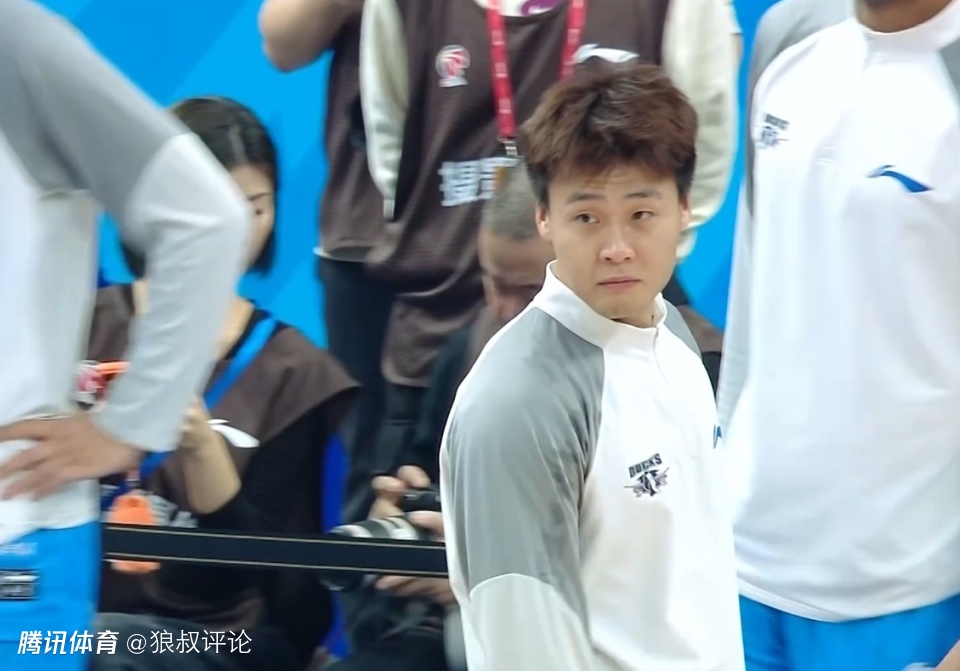 赵睿：我们全场比赛都重点去冲击内线 决战时刻赢球欲望比对方更强