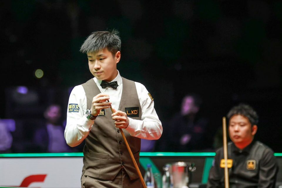 10-6！斯诺克冠军诞生：中国名将再捧杯，赵心童获19万英镑奖金