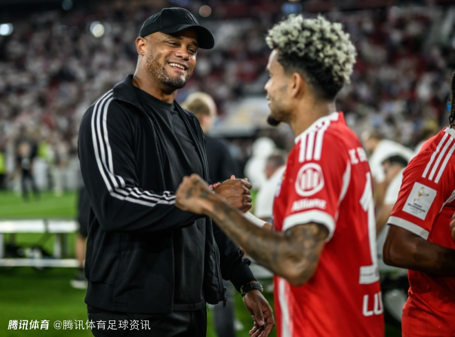 迪亚斯：加盟前与孔帕尼通过电话 让我清晰认知角色 在他麾下感到舒适