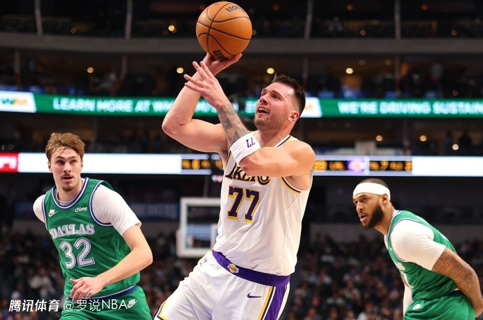 东契奇33+8+11迎里程碑！湖人双杀独行侠 詹姆斯17分艾顿16中4