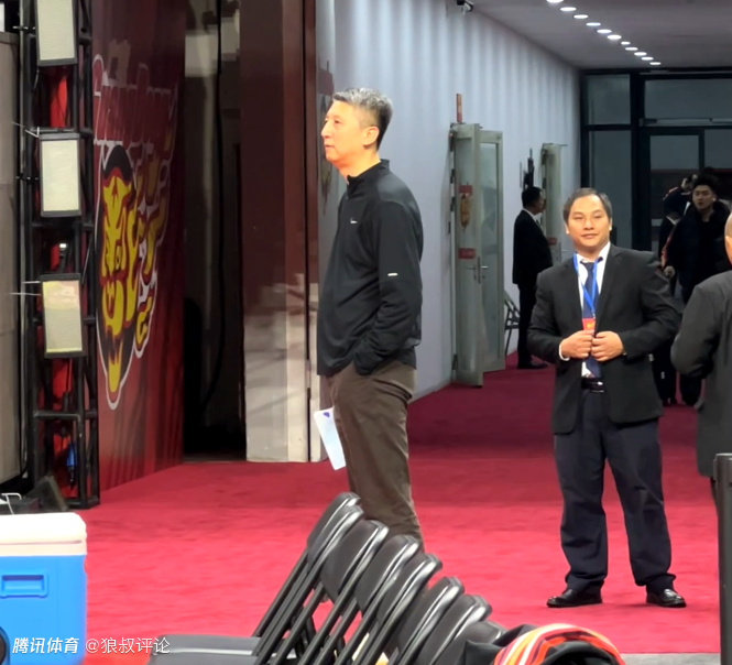 郭士强现场观赛！广东vs上海12人：徐杰胡明轩张镇麟领衔 洛夫顿缺席