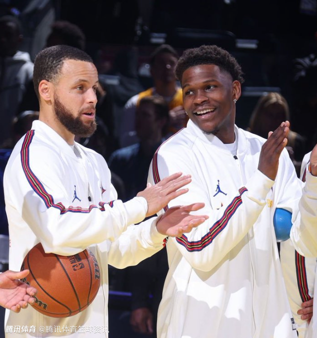 华子：我完全不在意库里挤掉我成为全明星首发 他可是历史第一控卫