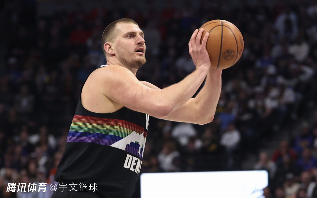 11中8+17罚13中！约基奇复出轰31+12+5 末节11分拒快船逆转