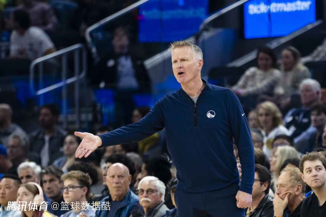 年轻人跟科尔有仇？考辛斯狂喷勇士主帅：看不上华子塔图姆库明加