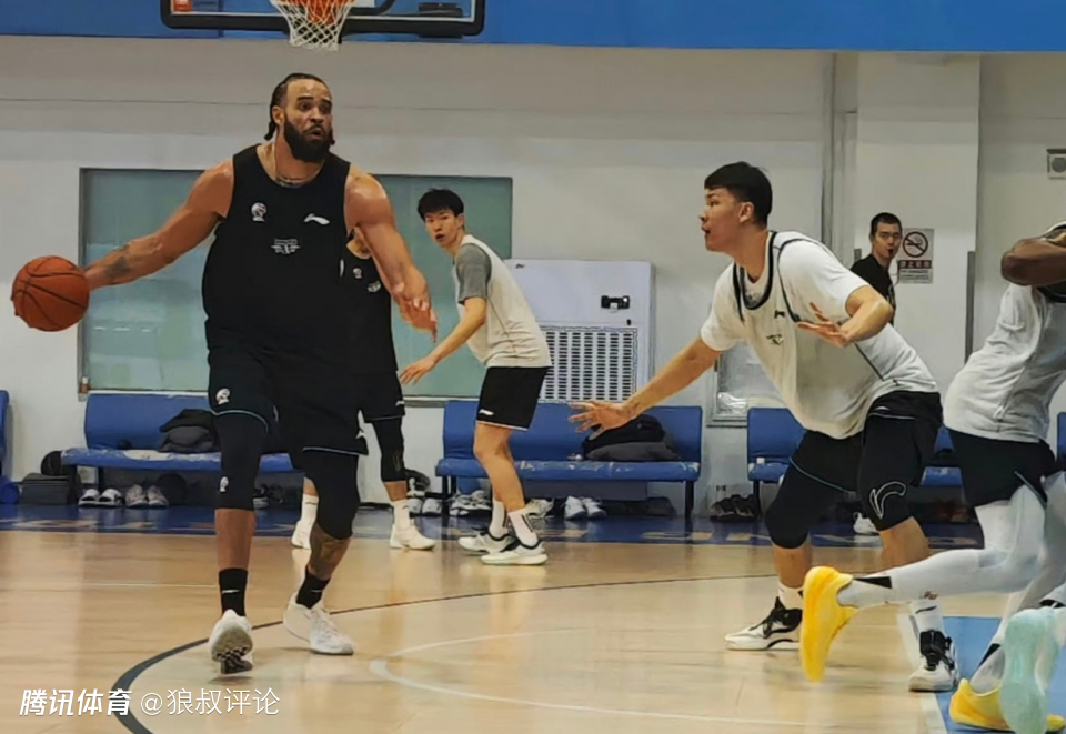 没有机会了？范子铭连续4场遭DNP 顶薪合同成新赛季最大亮点