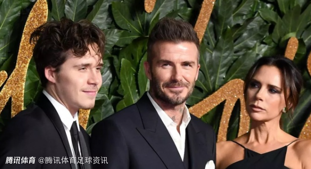 镜报独家：小贝长子布鲁克林发文决裂后 母亲维多利亚“崩溃跌倒”