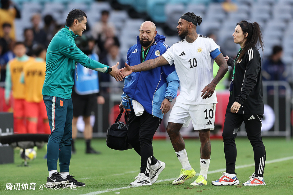 有能？45岁邵佳一执教国足开门红！成近6任首人，里皮李铁都未能做到