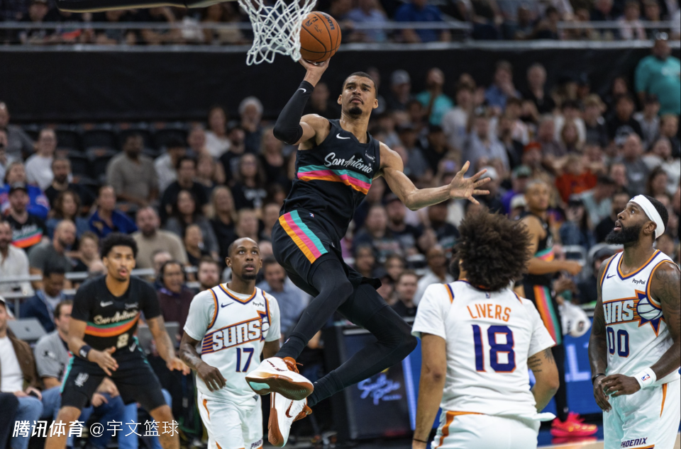 文班亚马率马刺复仇太阳夺7连胜 25分钟狂飙17+11+4+5帽太无解