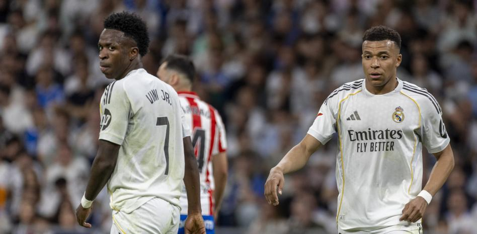 世体：为应对皇马球迷嘘声，伯纳乌球场用最大音量播放队歌