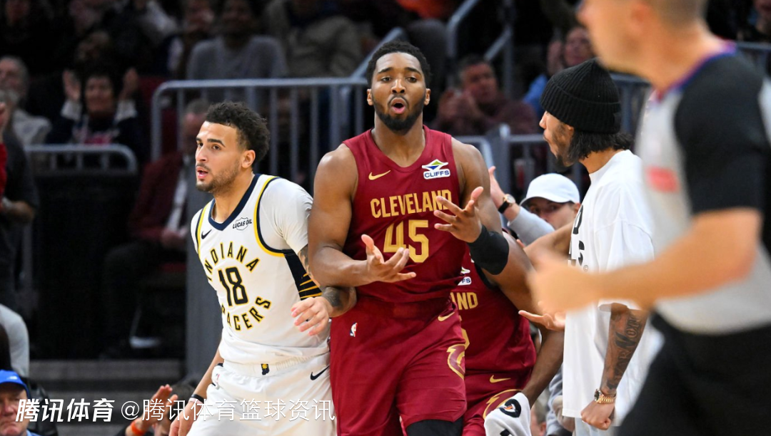 米切尔：脚踝伤势无大碍 大家还在努力磨合不断变得更好