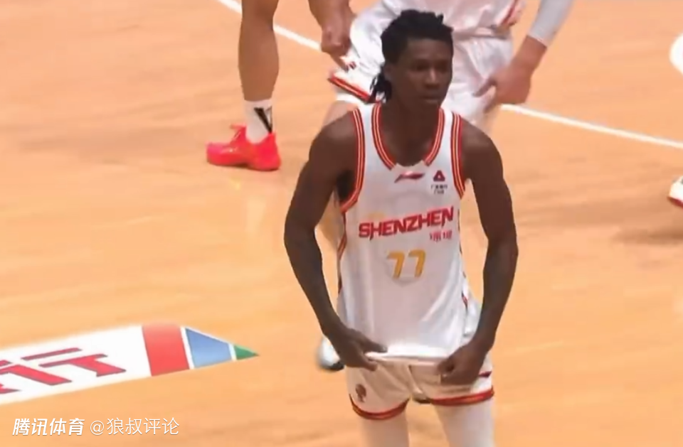 深圳vs山西前瞻：史密斯PK迪亚洛超级外援大战 贺希宁能否捍卫主场