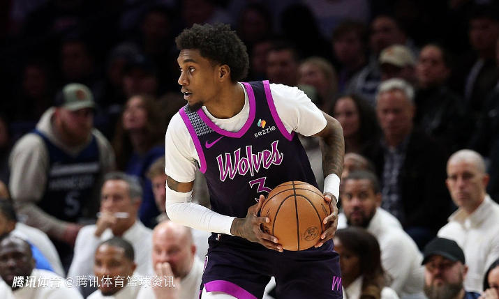 森林狼官方：麦克丹尼尔斯左髋部疼痛 退出与雄鹿的剩余比赛