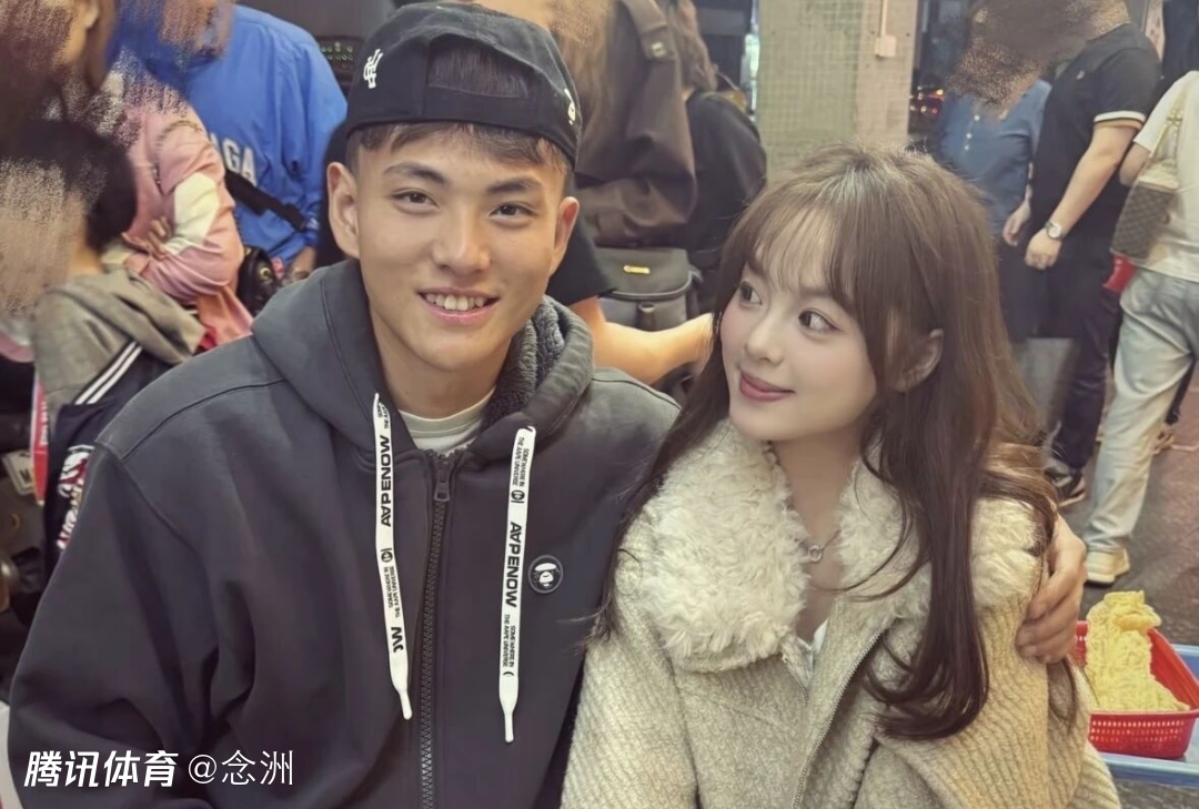 女友宣！李昊确定留在青岛西海岸 暂时不去欧洲踢球 效力郑智麾下