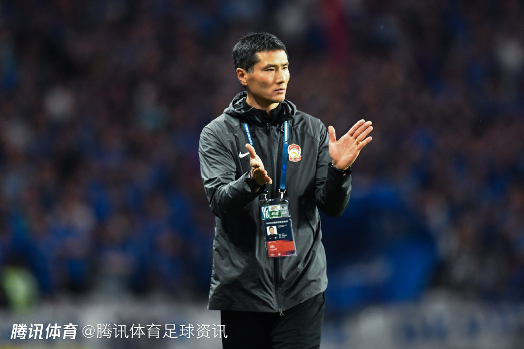 邵佳一：现在年轻球员面临网络诱惑 希望他们更加专注足球事业