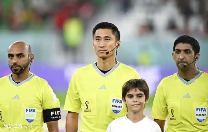 马宁正式入围世界杯裁判名单：上届6次担任四官！傅明+周飞同入选