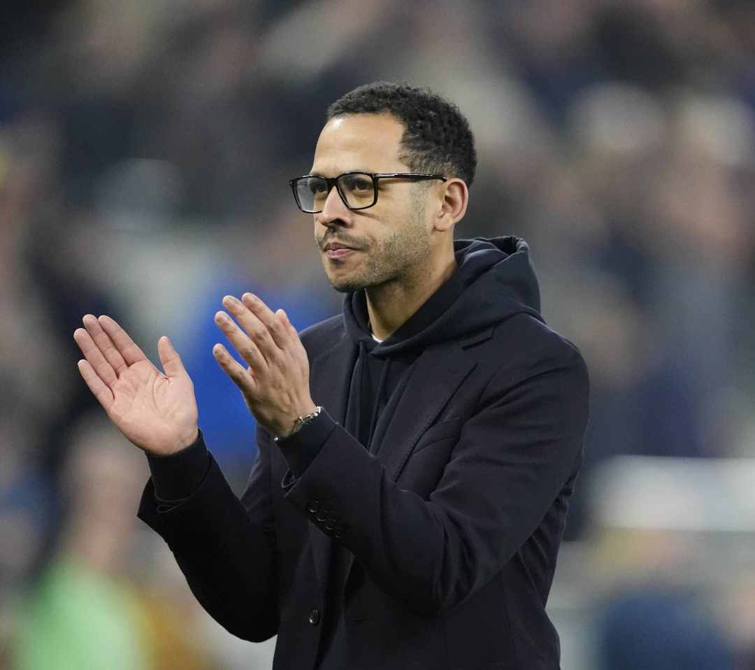 罗马诺：紧急会议正在进行，切尔西认真考虑是否解雇罗森尼尔