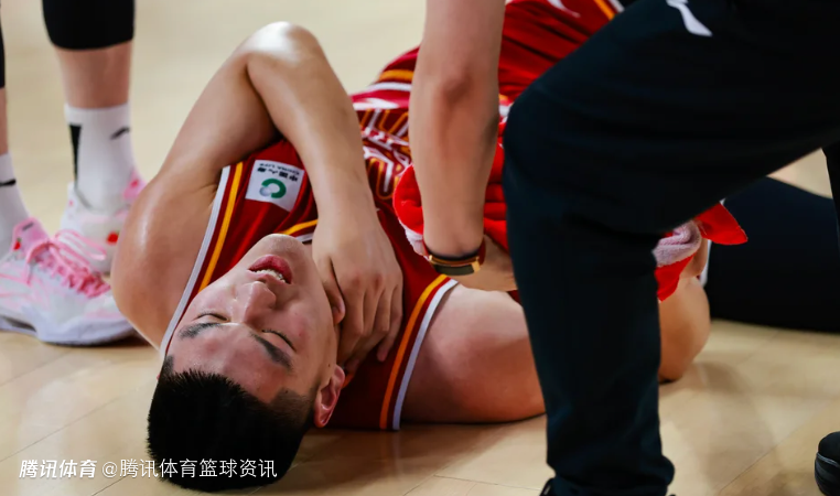 山西男篮官方：刘传兴初步诊断为脊髓震荡 目前仍在急诊留观