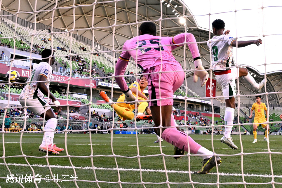 韩媒：中国队暴露出防守顽疾，在强大的喀麦隆面前输得体无完肤