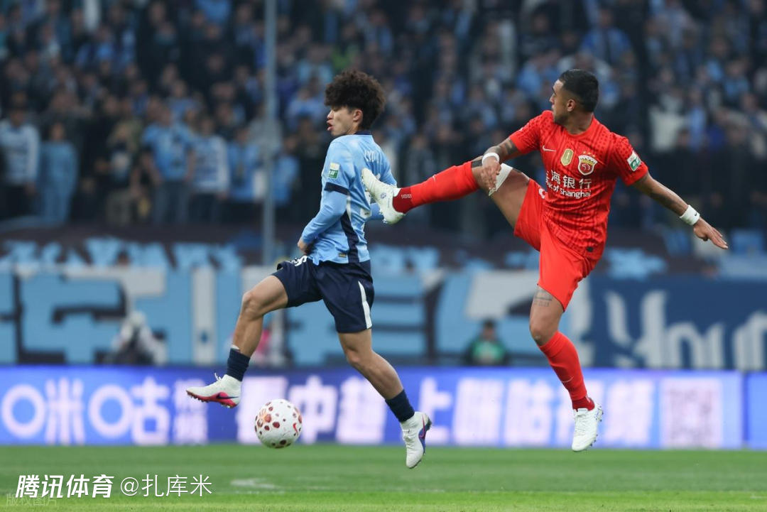 半场战报-2粒进球被吹掉，大连英博暂0-0上海海港