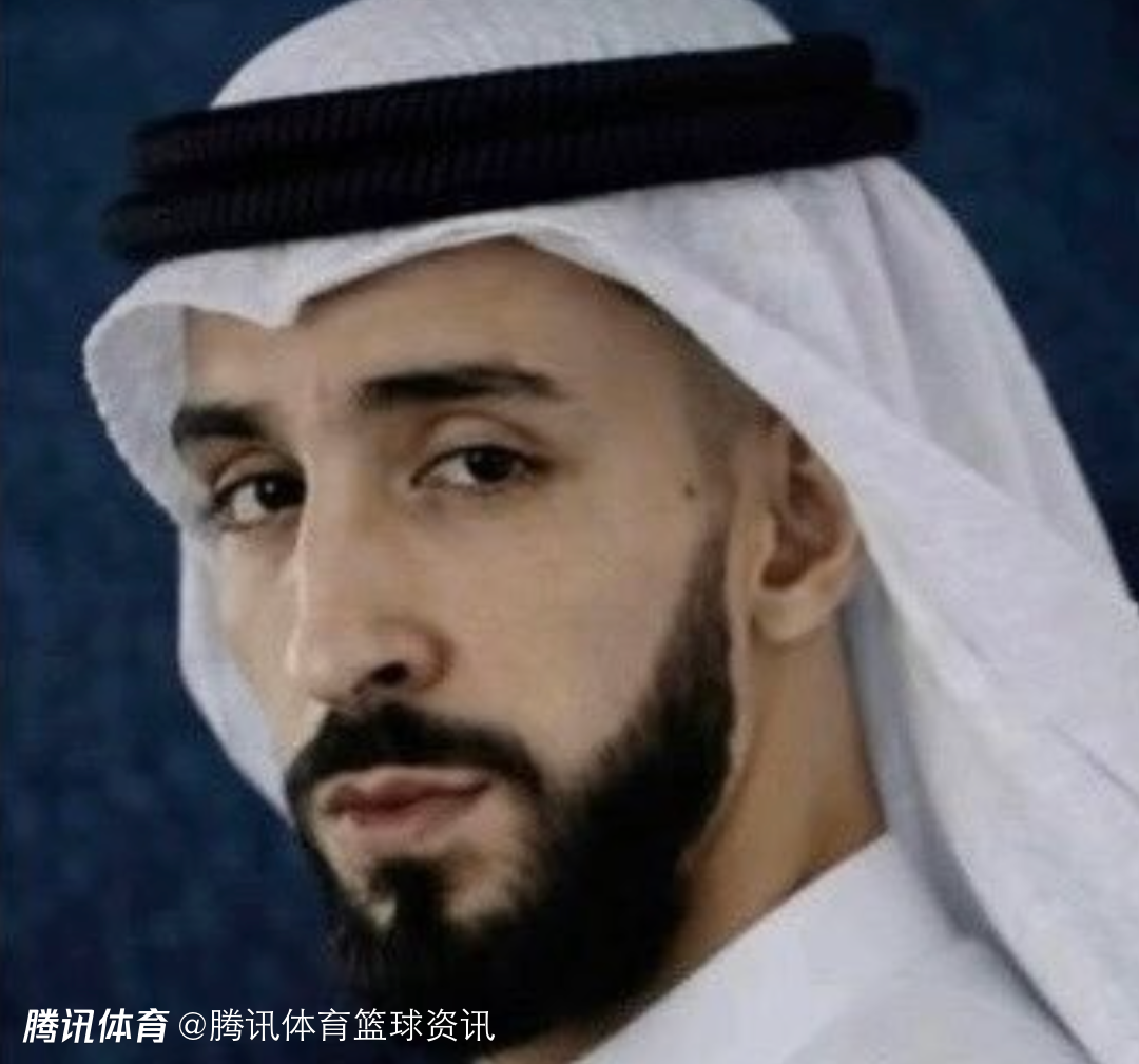 是何用意？霍姆格伦将社媒头像改为自己头戴白布的中东人形象