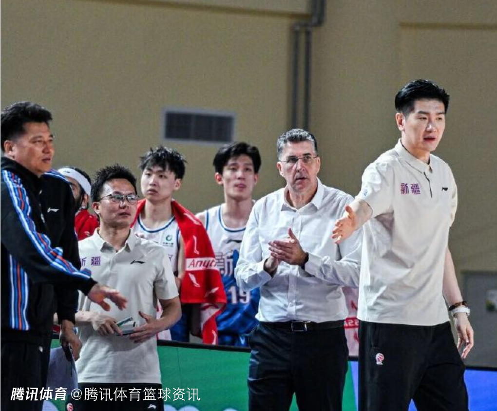 新疆男篮官方：格兰辞去球队主帅职务 剩余赛事指挥工作暂由姜正秀负责