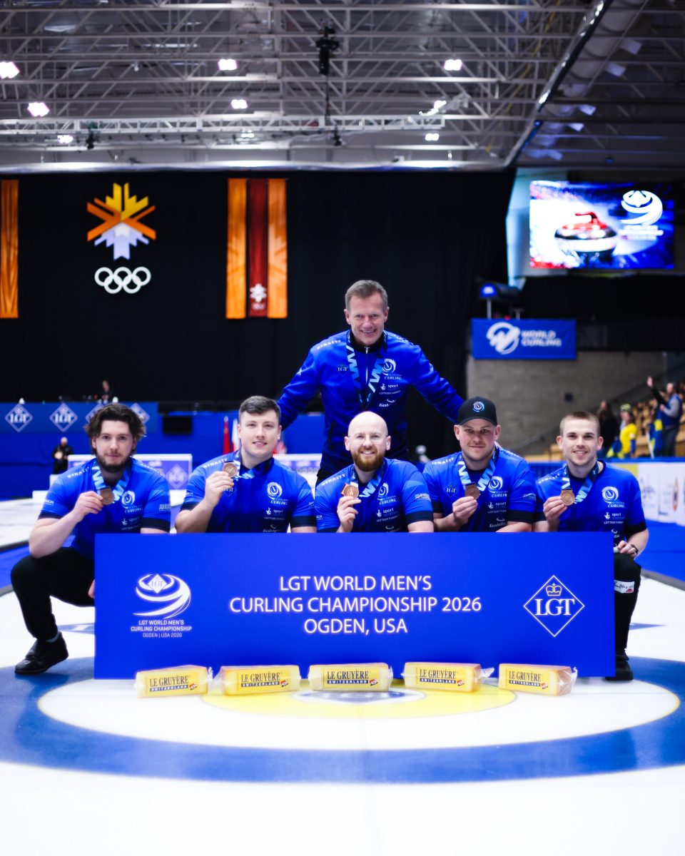 9-6挑落加拿大，瑞典男子冰壶夺世锦赛第八冠！苏格兰力克美国摘铜