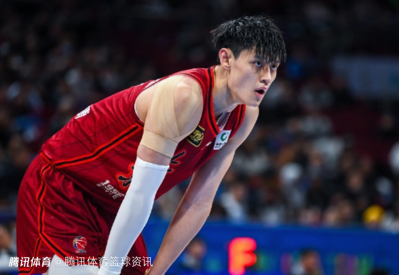 京媒：曾凡博家中发生变故拒绝NBL老鹰合同 需等待篮网澄清信方可注册