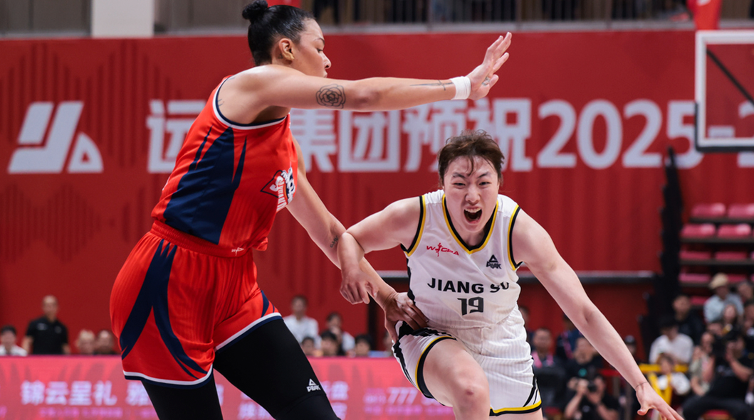 WCBA半决赛G1：江苏女篮错失绝杀1分惜败四川 坎贝奇23+15王思雨关键2罚不中